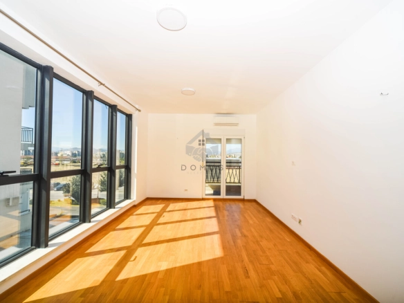 Dvosoban stan 74 m², Stari Aerodrom – Podgorica