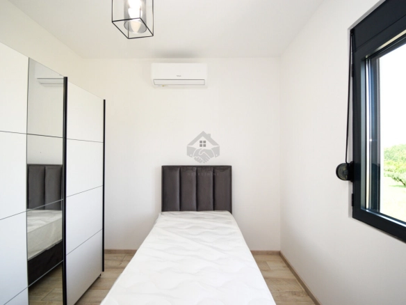 Porodična kuća 154 m² na placu 506 m², Dahna – Podgorica