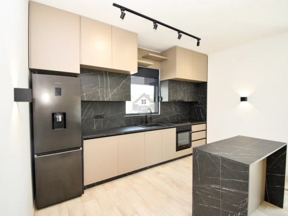 Porodična kuća 154 m² na placu 506 m², Dahna – Podgorica