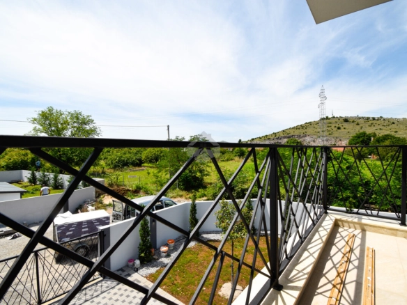 Porodična kuća 154 m² na placu 506 m², Dahna – Podgorica