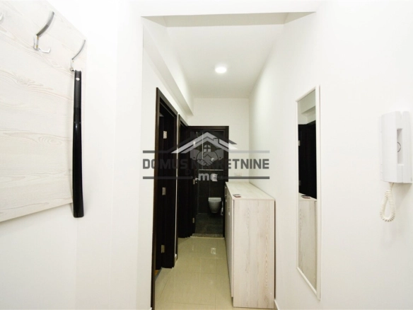 Dvosoban stan 70 m² + 3 parking, Vezirov Most – Podgorica