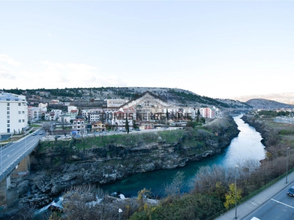 Dvosoban stan 70 m² + 3 parking, Vezirov Most – Podgorica