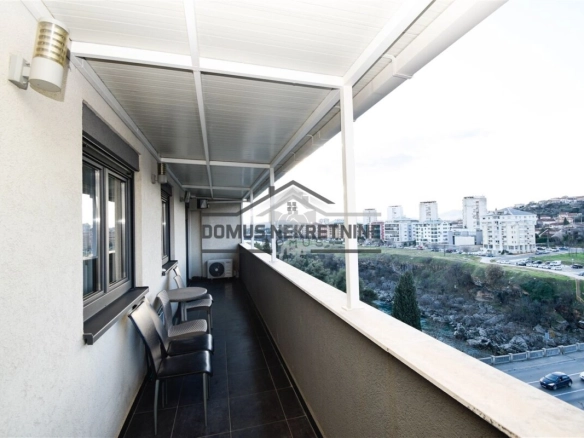Dvosoban stan 70 m² + 3 parking, Vezirov Most – Podgorica