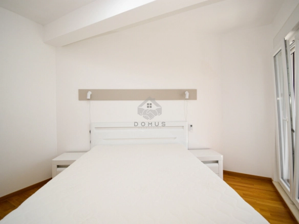 Dvosoban stan 72 m² sa pogledom na more, Mažina – Tivat