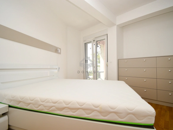 Dvosoban stan 72 m² sa pogledom na more, Mažina – Tivat