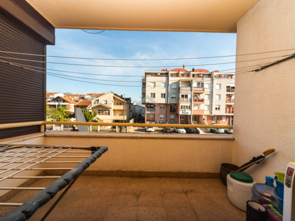 Dvosoban stan 82 m² + podrum 14 m², Stari Aerodrom – Podgorica