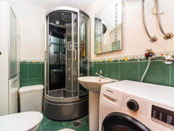 Dvosoban stan 82 m² + podrum 14 m², Stari Aerodrom – Podgorica
