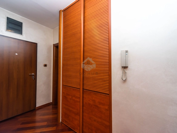 Dvosoban stan 82 m² + podrum 14 m², Stari Aerodrom – Podgorica