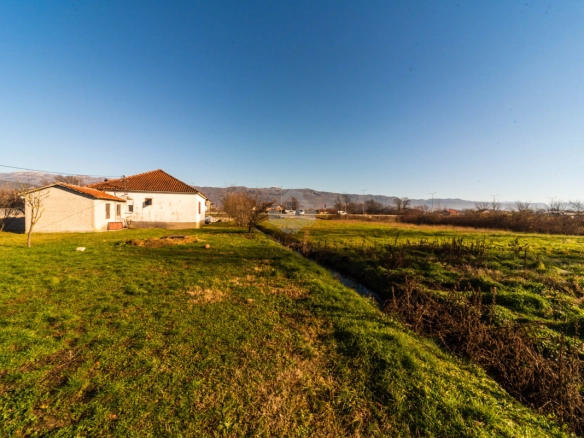 Plac 3.700 m² za industriju i proizvodnju – Danilovgrad