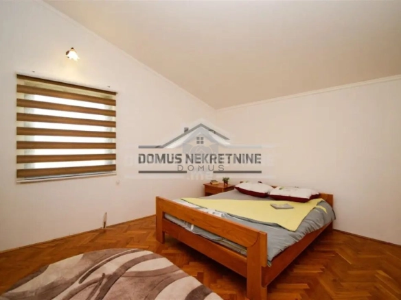 Porodična kuća 160 m² na placu 400 m², Donja Gorica – Podgorica