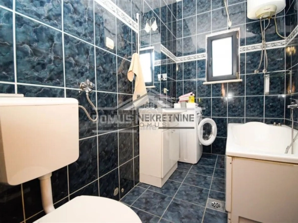 Porodična kuća 160 m² na placu 400 m², Donja Gorica – Podgorica