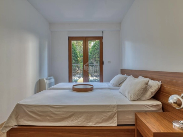 Dvosoban stan 90 m² + parking, Gorica – Podgorica