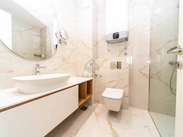 Trosoban stan 108 m² + 2 garaže, Pored Atlas Capital – Podgorica