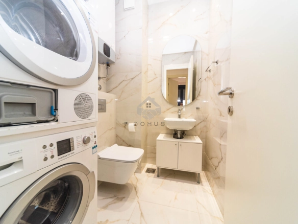 Trosoban stan 108 m² + 2 garaže, Pored Atlas Capital – Podgorica