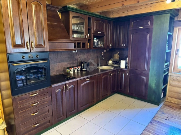 Kuća 122 m² na placu 303 m², Lugovi – Kolašin