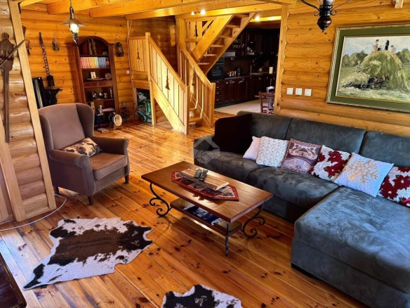 Kuća 122 m² na placu 303 m², Lugovi – Kolašin