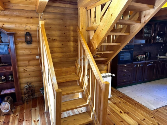 Kuća 122 m² na placu 303 m², Lugovi – Kolašin