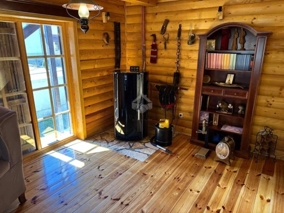 Kuća 122 m² na placu 303 m², Lugovi – Kolašin