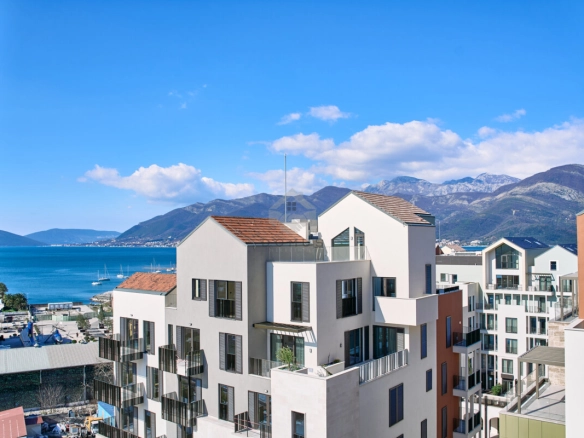 Dvosoban stan 102 m² sa pogledom na more, Boka Place – Tivat