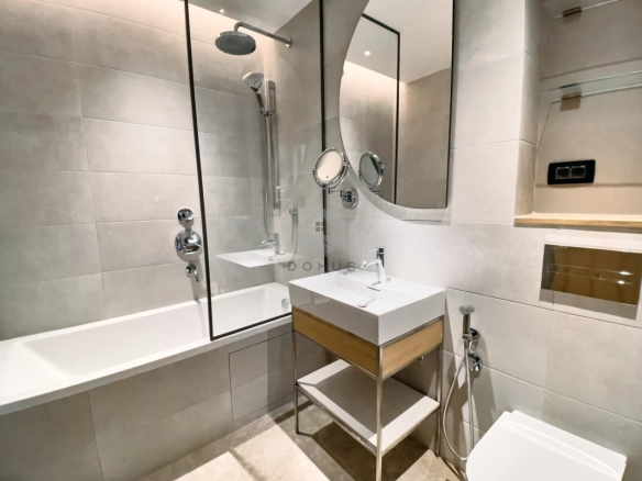 Dvosoban stan 102 m² sa pogledom na more, Boka Place – Tivat
