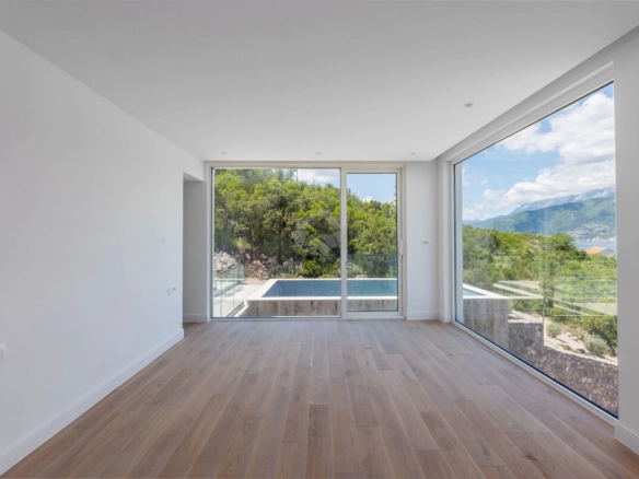 Vila 328 m² sa panoramskim pogledom na more, Krašići – Tivat