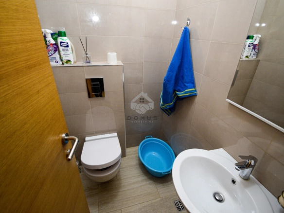 Trosoban stan 80 m² + garaža, Ljubović – Podgorica