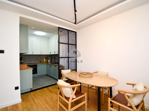Trosoban stan 97 m², Krivi Most – Podgorica