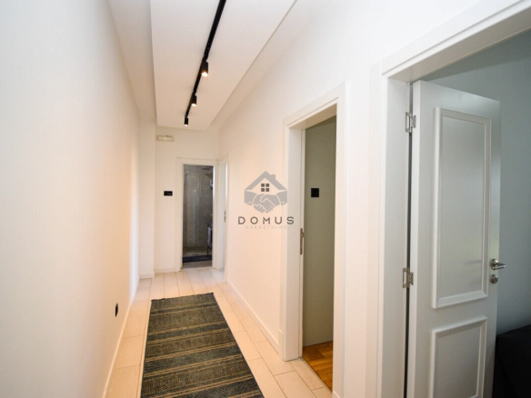 Trosoban stan 97 m², Krivi Most – Podgorica