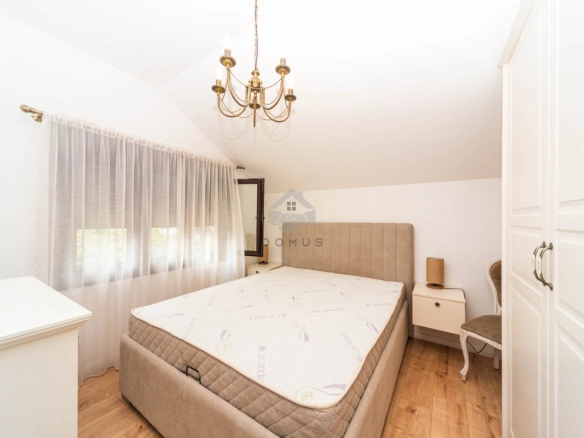 Trosoban stan 100 m² + parking, Gornja Gorica – Podgorica