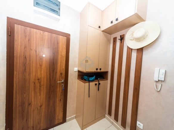 Jednosoban stan 52 m² + garaža, Tološi – Podgorica