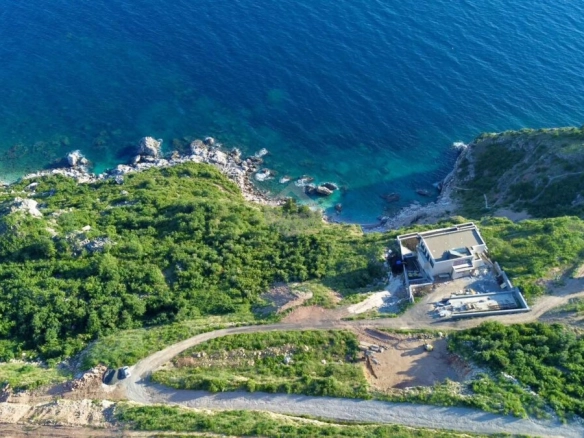 Urbanizovan plac sa pogledom na more, Skočiđevojka, Budva — fotografija 6