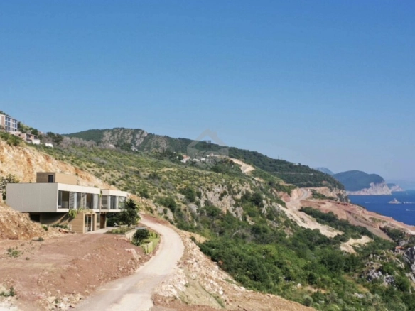 Urbanizovan plac sa pogledom na more, Skočiđevojka, Budva — fotografija 8