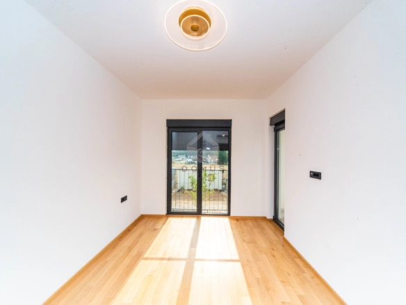 Dvosoban nov stan 76 m² + garaža, Zabjelo – Podgorica