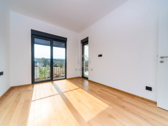 Dvosoban nov stan 76 m² + garaža, Zabjelo – Podgorica
