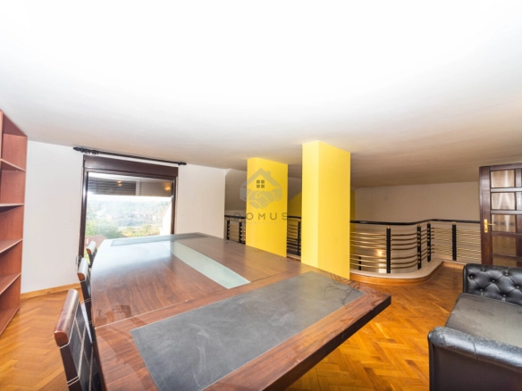 Kuća 380 m² + parking, Gorica C – Podgorica