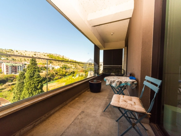 Trosoban stan 142 m² + garaža, Gorica – Podgorica