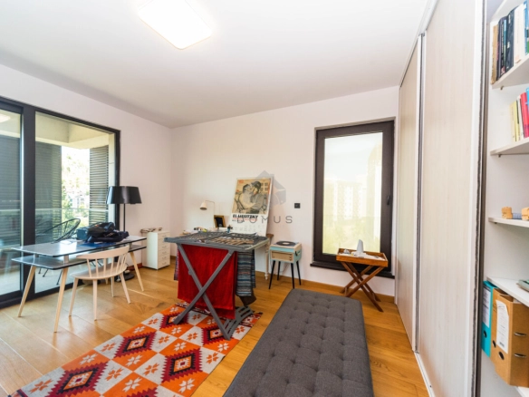 Trosoban stan 142 m² + garaža, Gorica – Podgorica