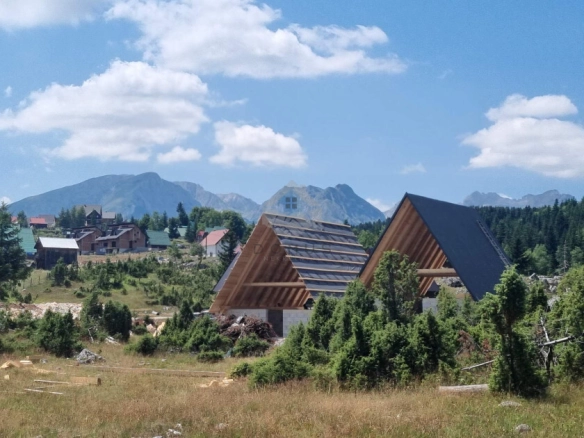 Građevinski plac 588 m², Meždo – Žabljak
