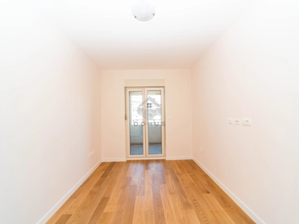 Jednosoban stan 50 m² + garaža, Central Point – Podgorica