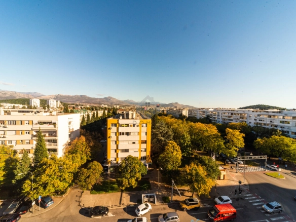 Dvosoban stan 140 m² + garaža, Preko Morače – Podgorica