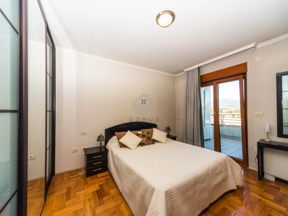 Dvosoban stan 140 m² + garaža, Preko Morače – Podgorica