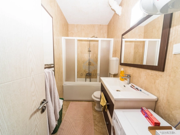 Dvosoban stan 72 m², Autobuska Stanica – Podgorica