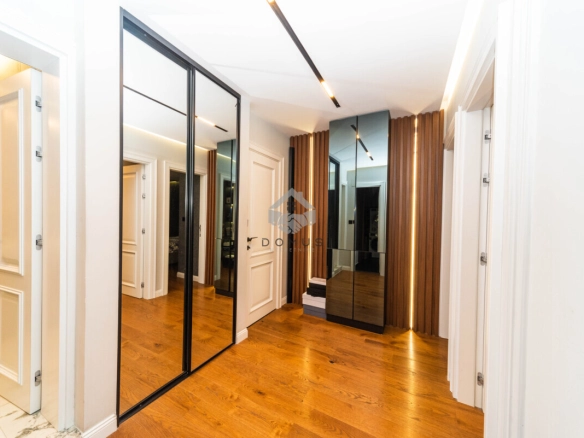 Izdavanje: Trosoban stan 195 m² – Tološi, Podgorica — fotografija 19