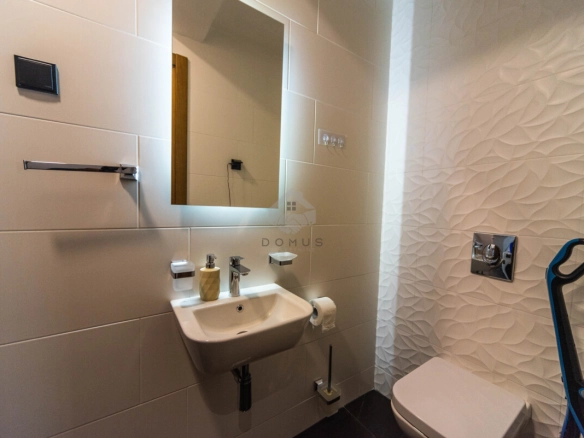 Dvosoban stan 75 m² + garaža, Ljubović – Podgorica