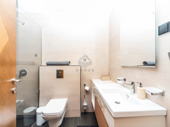Dvosoban stan 75 m² + garaža, Ljubović – Podgorica