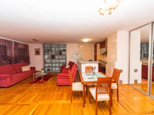 Jednosoban namješten stan 70 m², Centar – Podgorica