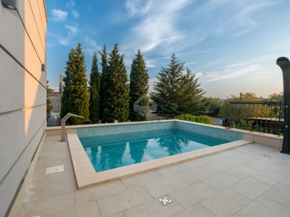 Moderna kuća 180 m² sa bazenom, Donja Gorica – Podgorica