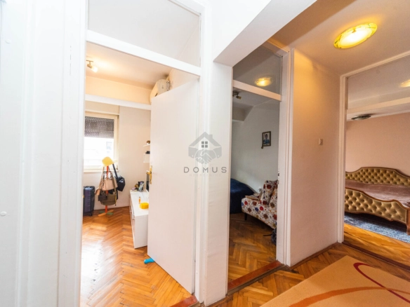Trosoban stan 120 m² + garaža, Centar – Podgorica
