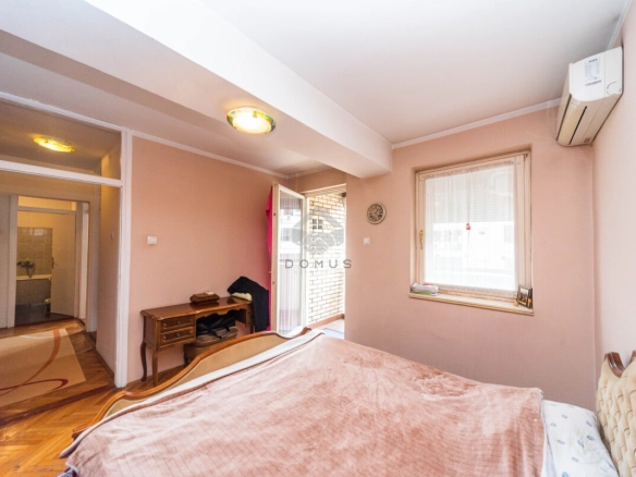 Trosoban stan 120 m² + garaža, Centar – Podgorica