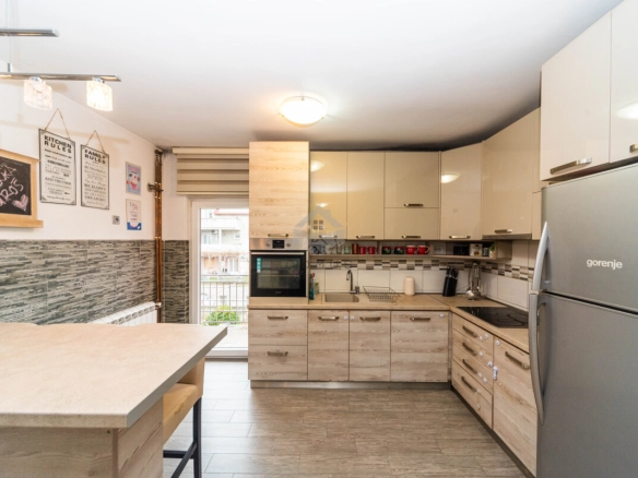 Kuća 150 m² na placu 220 m², Stari Aerodrom – Podgorica
